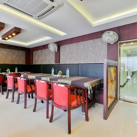 Oyo 1889 Hotel Aj Park Alappuzha ภายนอก รูปภาพ