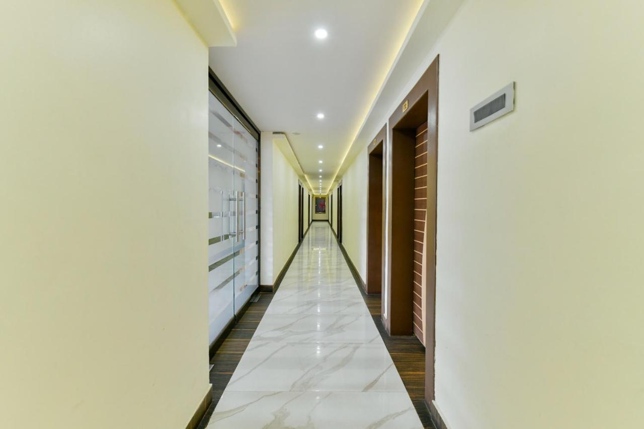 Oyo 1889 Hotel Aj Park Alappuzha ภายนอก รูปภาพ