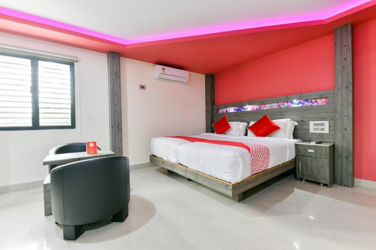 Oyo 1889 Hotel Aj Park Alappuzha ภายนอก รูปภาพ