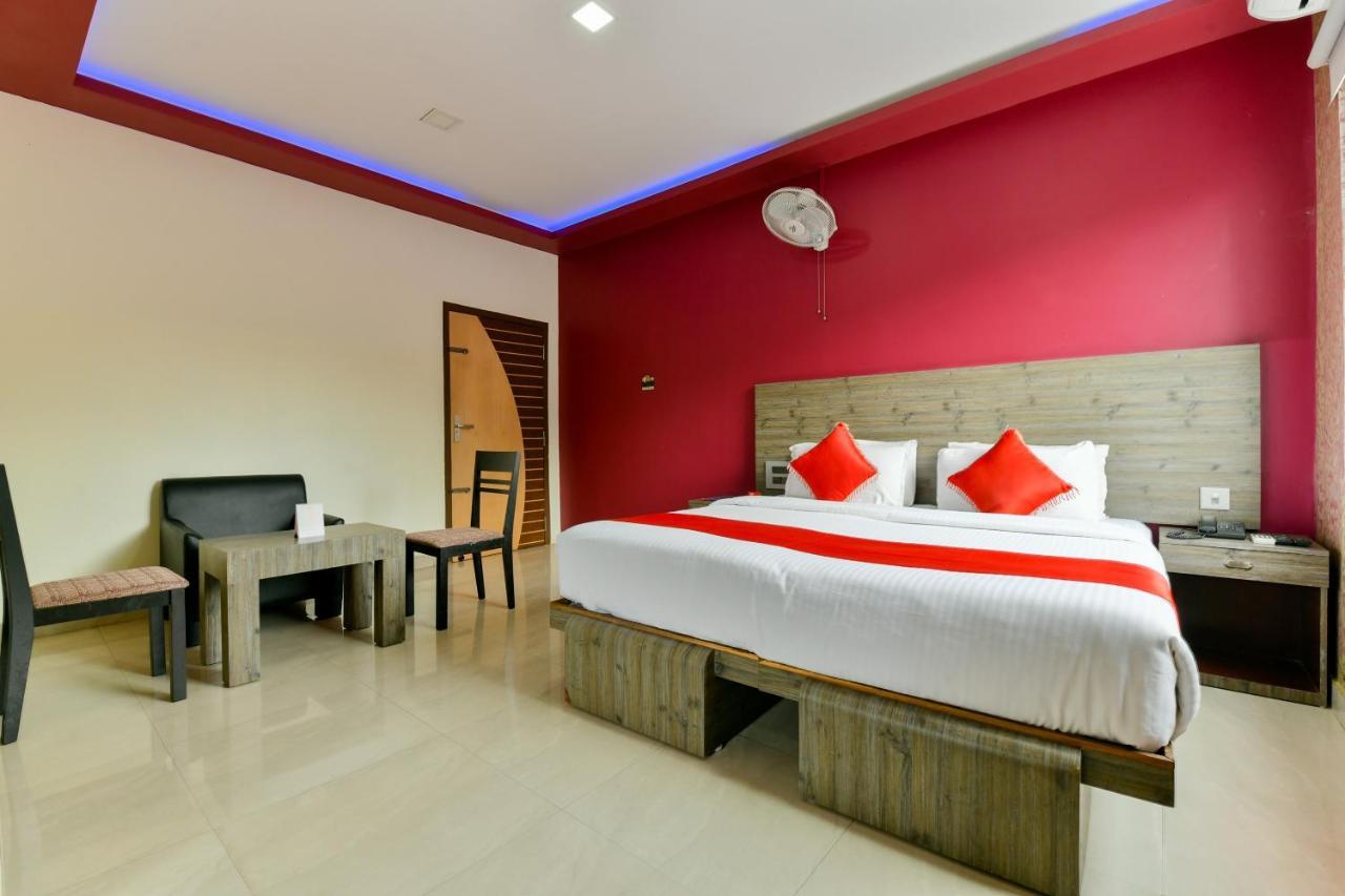 Oyo 1889 Hotel Aj Park Alappuzha ภายนอก รูปภาพ
